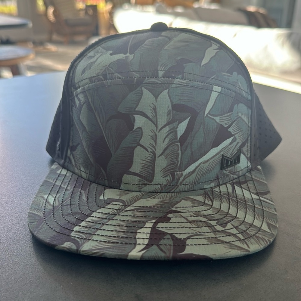 Melin Trenches Icon HYDRO , SIZE CLASSIC